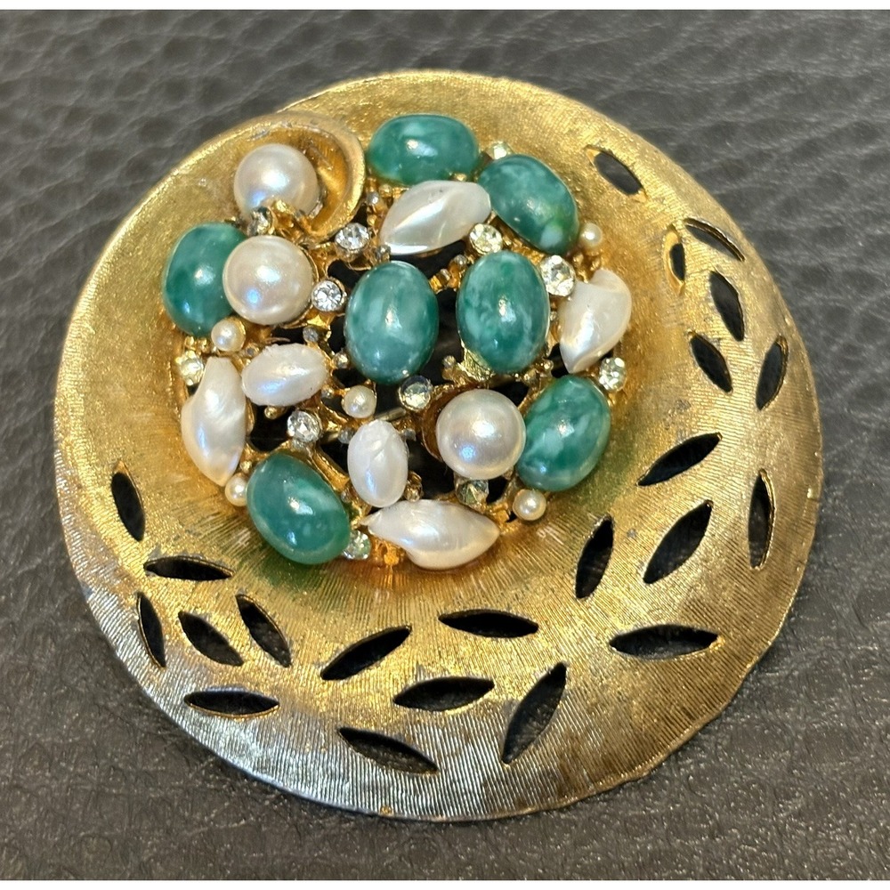 VTG BSK Faux Pearl SPECKLED EGG Cabochon BABY TOOTH Gold Tone Brooch RARE READ